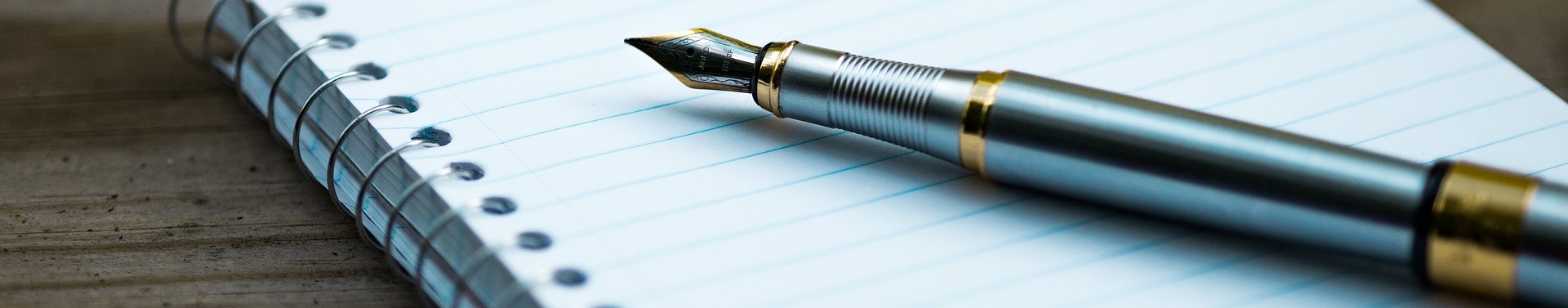 fountain-pen-g9618a5475_1920